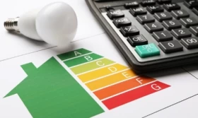 3 χρήσιμα tips για οικονομία στο ρεύμα το καλοκαίρι